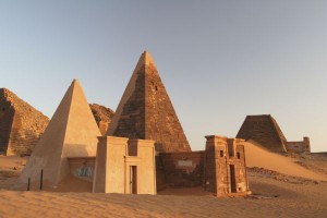 piramidy-w-sudanie